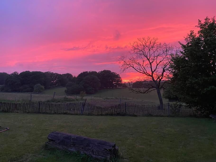 Gerestaureerde Hoeve Met Zicht Durbuy Buitenkant foto